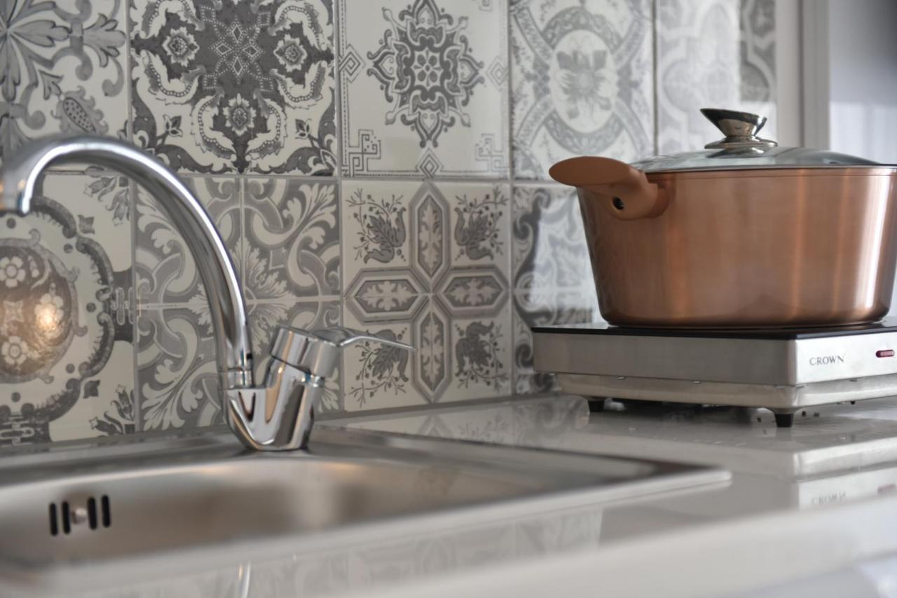 Ilion Luxury Studios Asproválta Ngoại thất bức ảnh